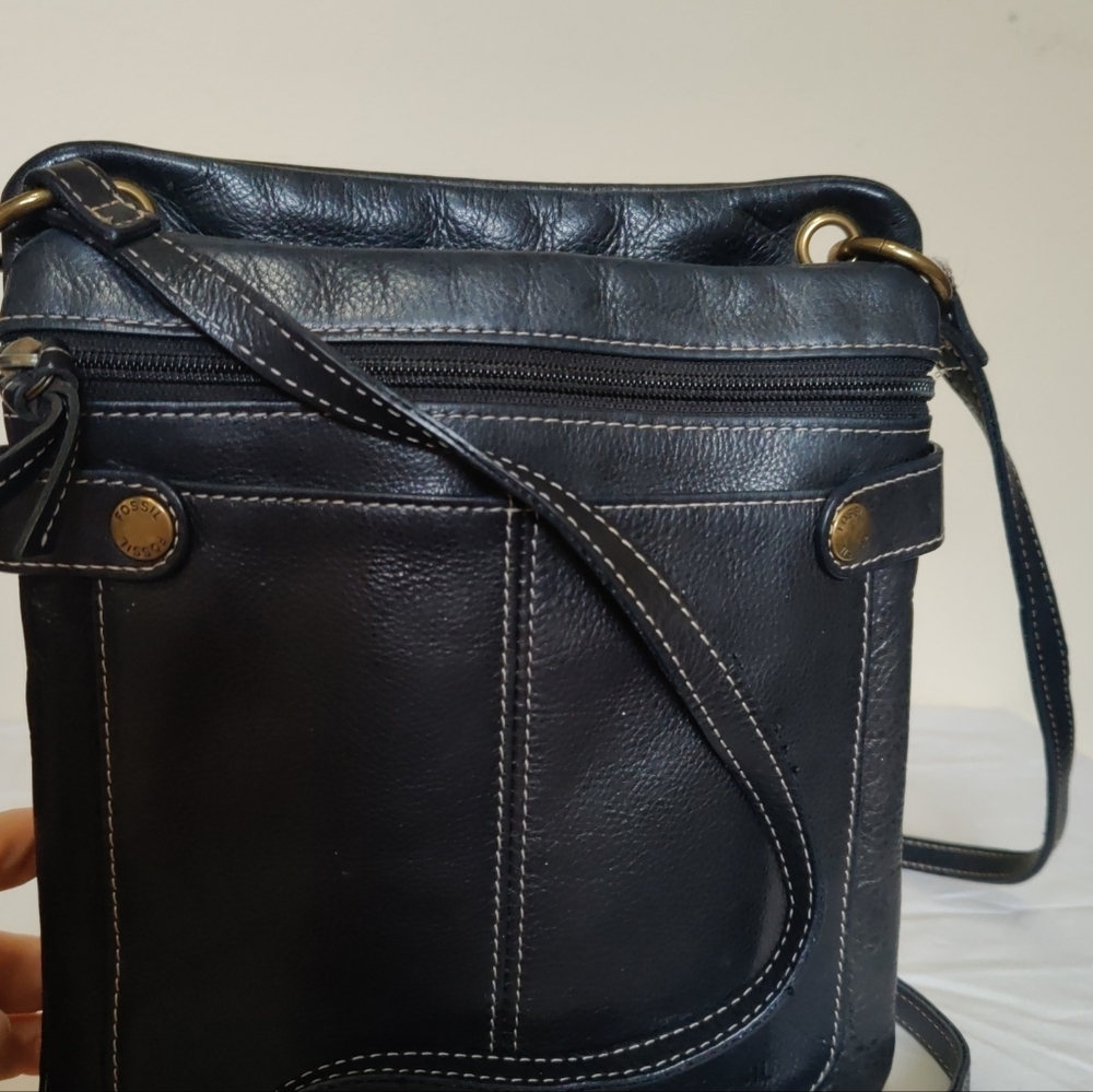 Fossil black cross body